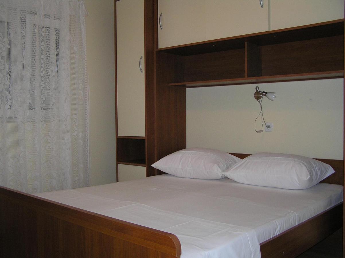 Apartments With A Parking Space Supetarska Draga - Donja, Rab - 15999 Esterno foto